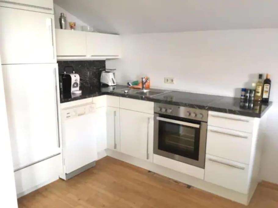 Dachwohnung Mit Seeblick Altmünster Екстериор снимка